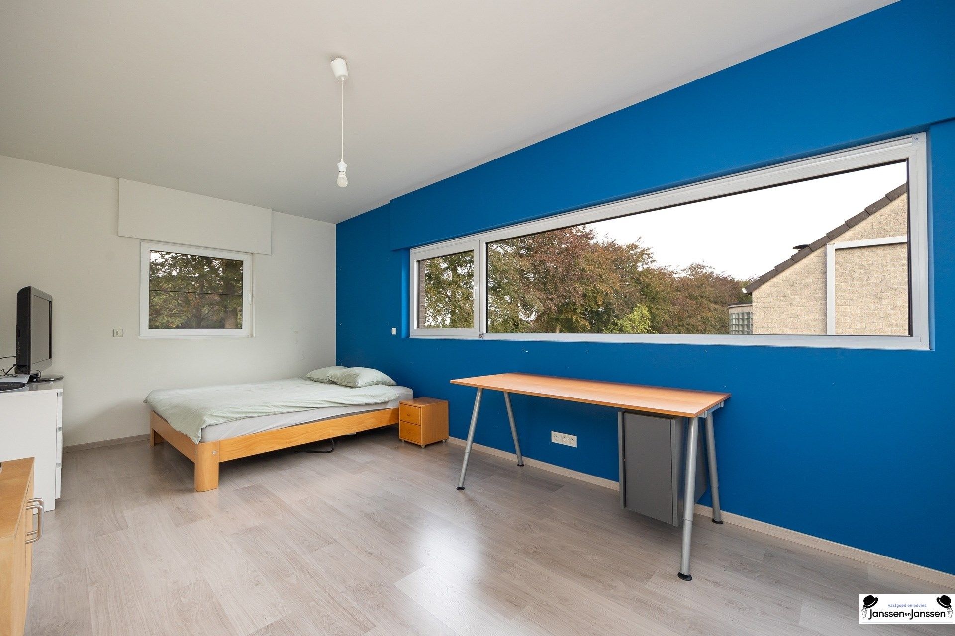 Instapklare, volledig gerenoveerde woning op royaal perceel! foto 20