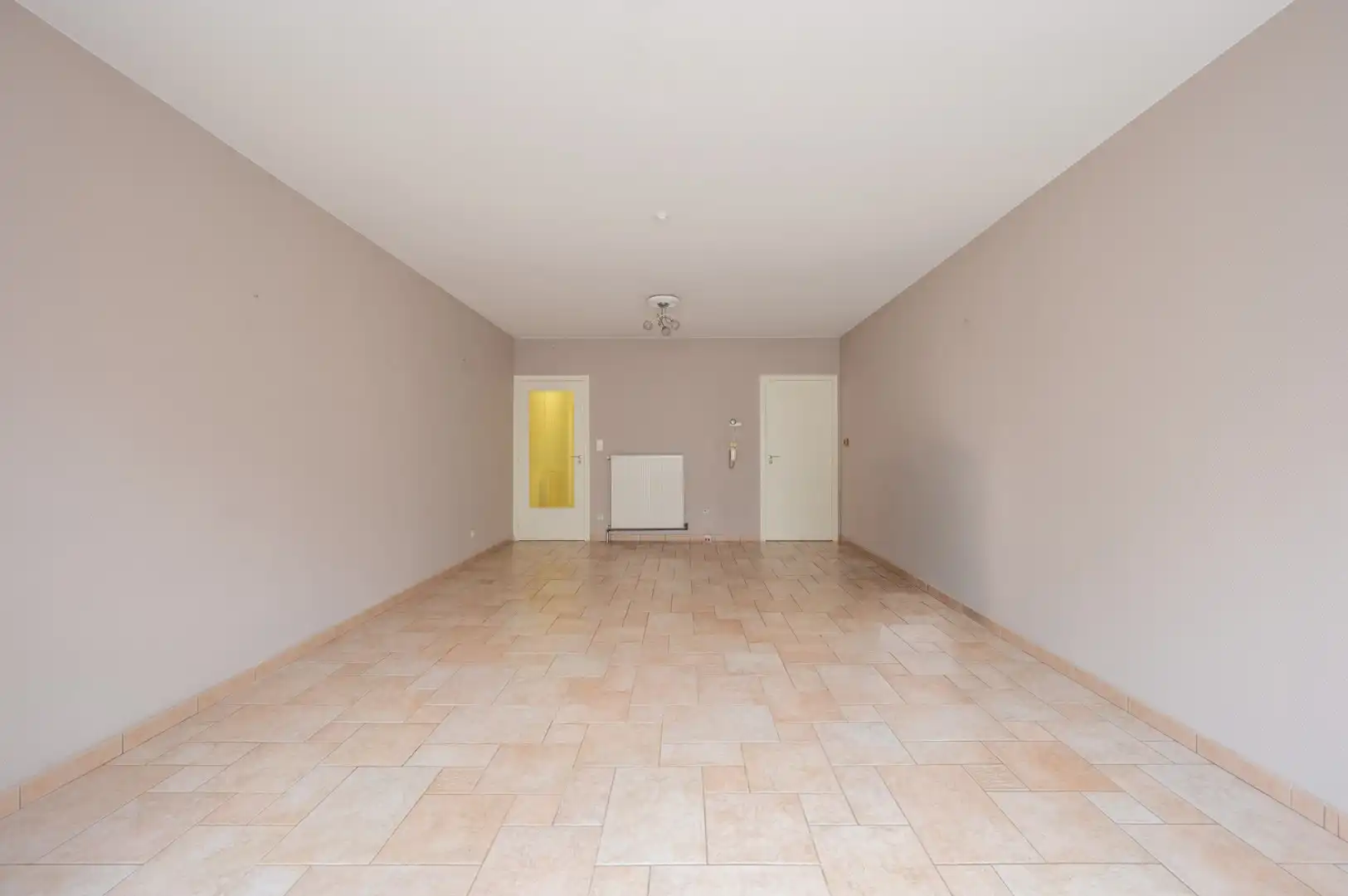 Lichtrijk appartement met balkon en open zicht foto 4