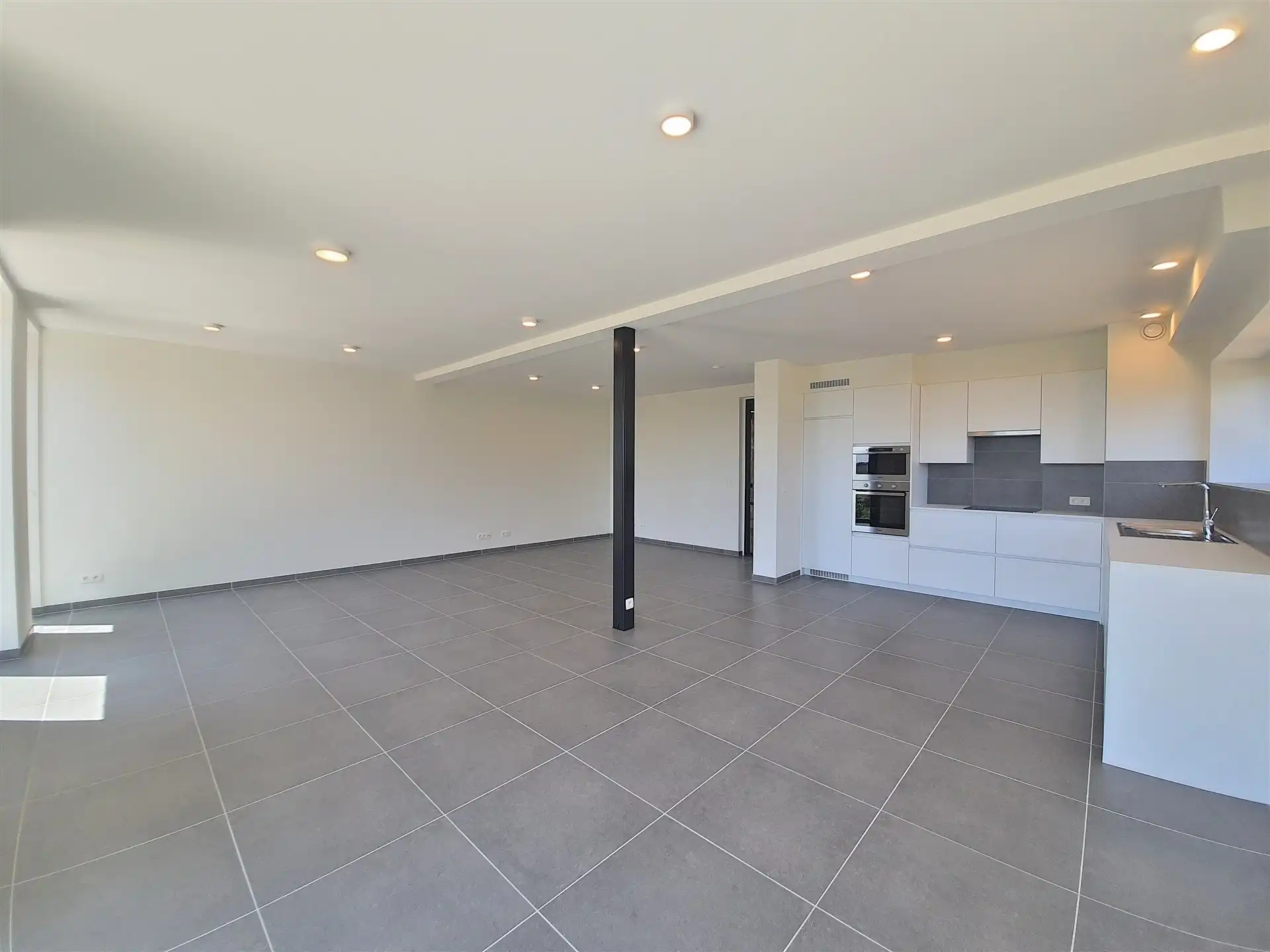 Woning met 3 slaapkamers en tuin op toplocatie foto 9