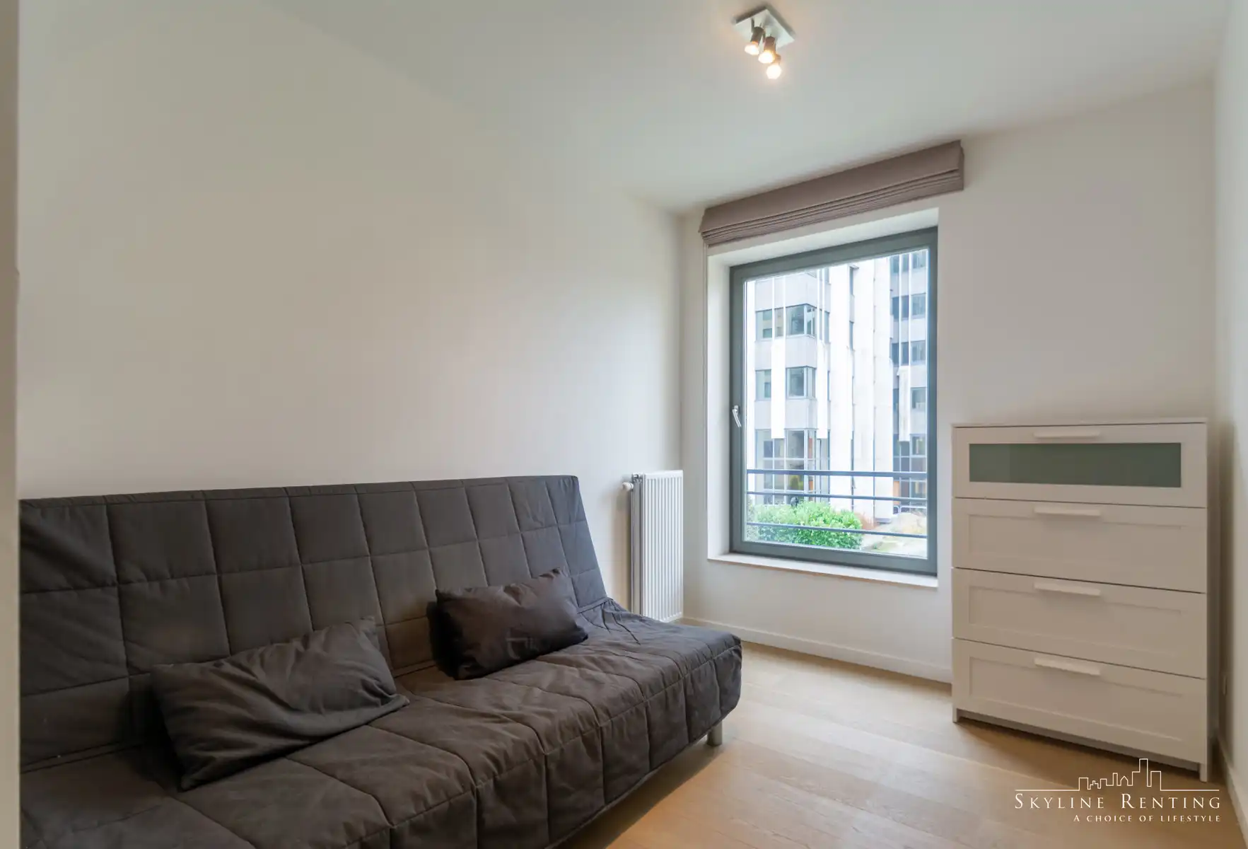 Prachtig ingericht app. 2 kamers + terras (NATO gebied) foto 13
