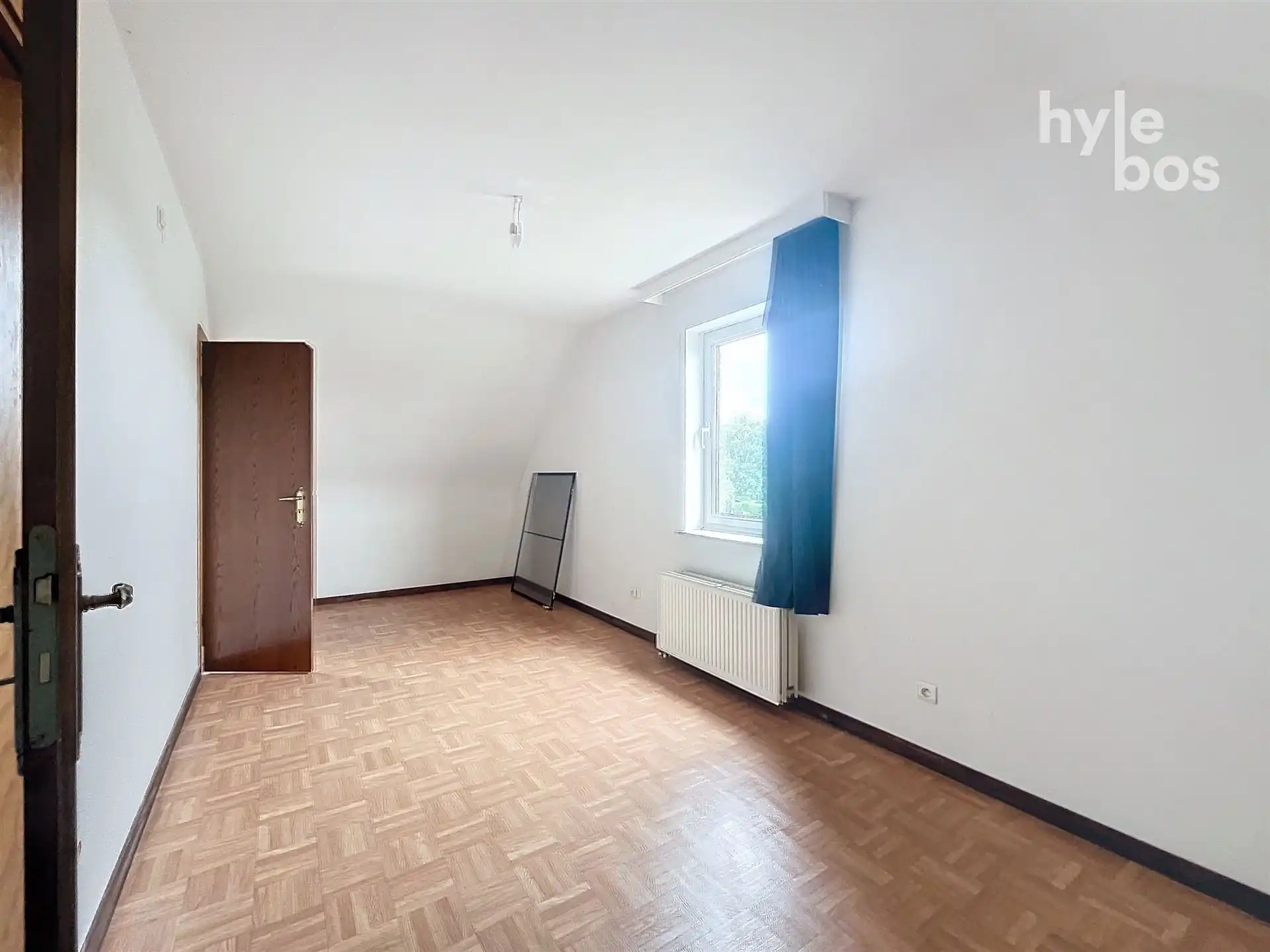 Ruim, instapklaar duplex appartement met garage foto 9