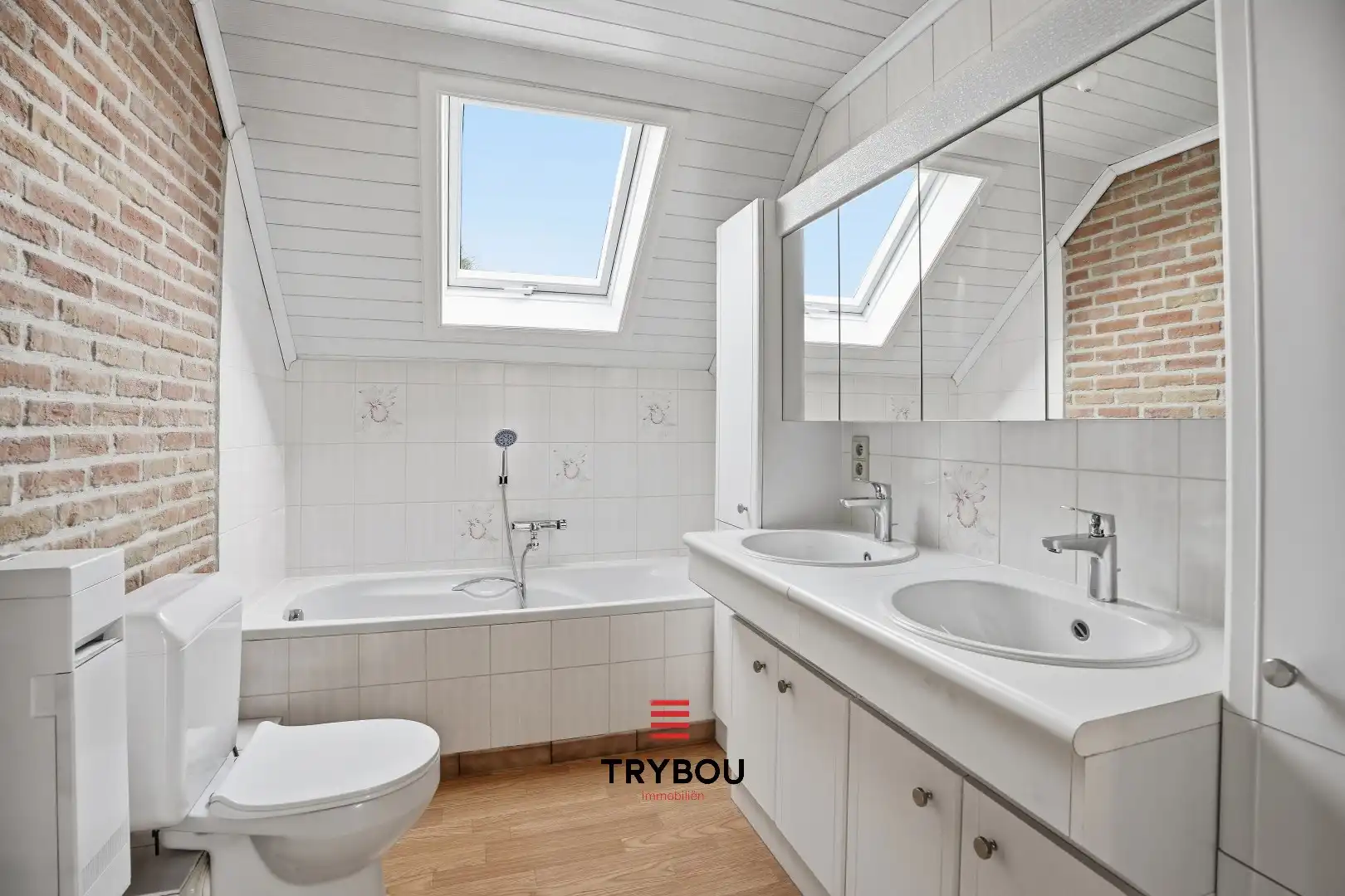 Ruime halfopen woning met 6 slaapkamers in Houthulst! foto 21