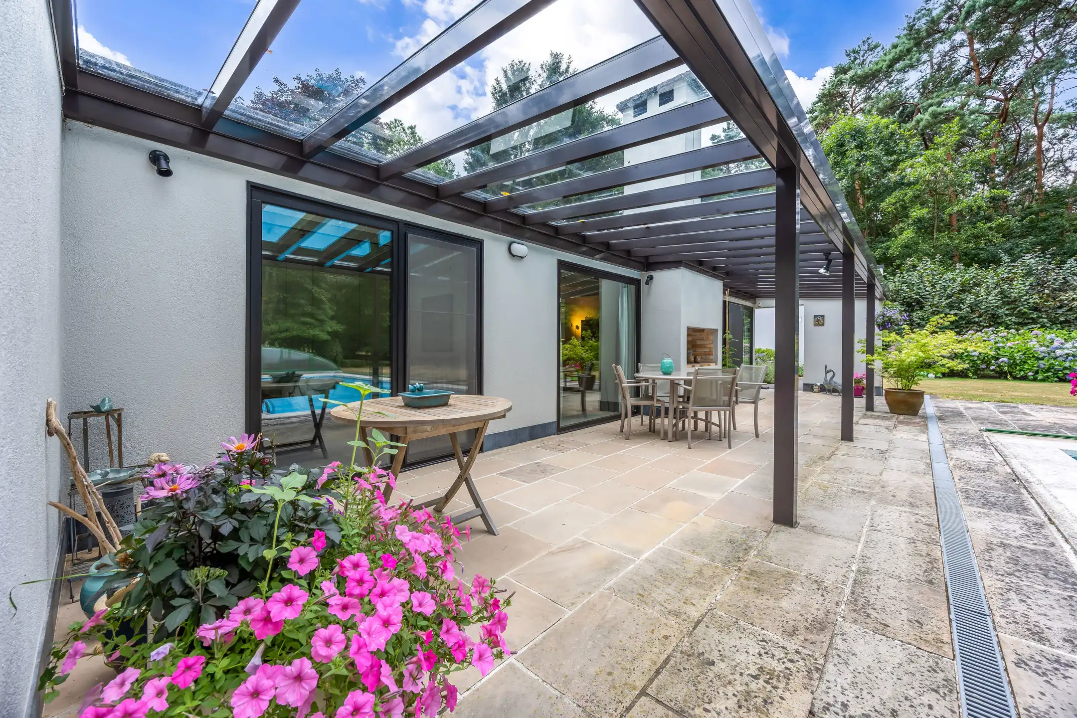 Unieke villa gelegen in een oase van rust foto 27