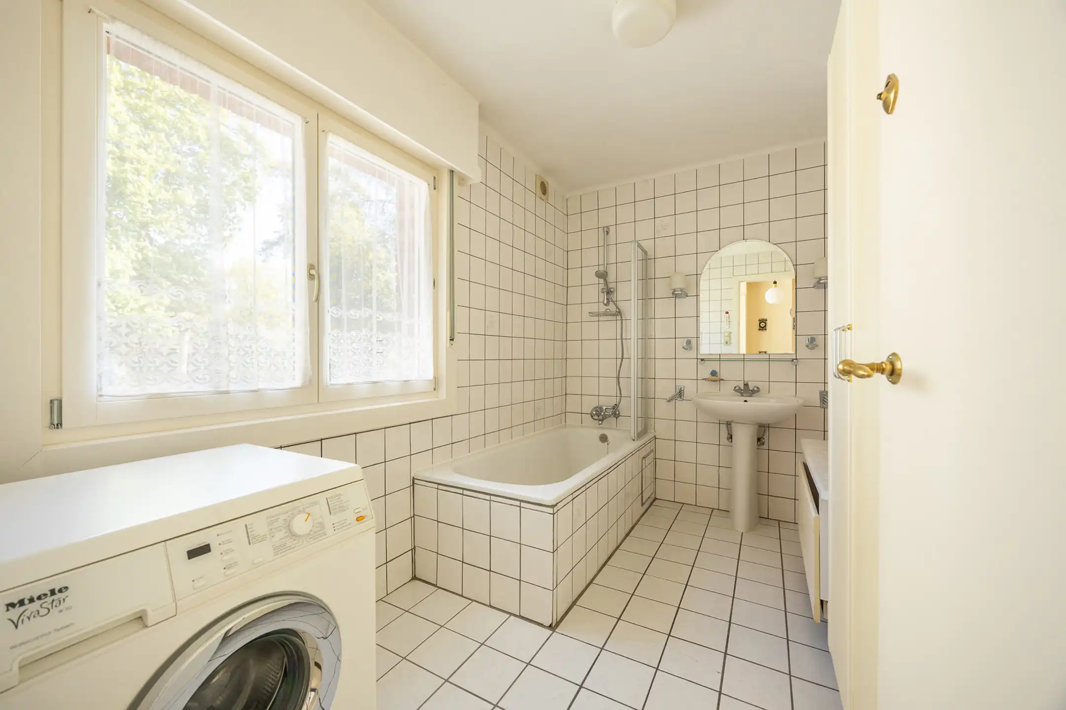 Charmante woning met 4 slpks op 742 m² met achteringang foto 17