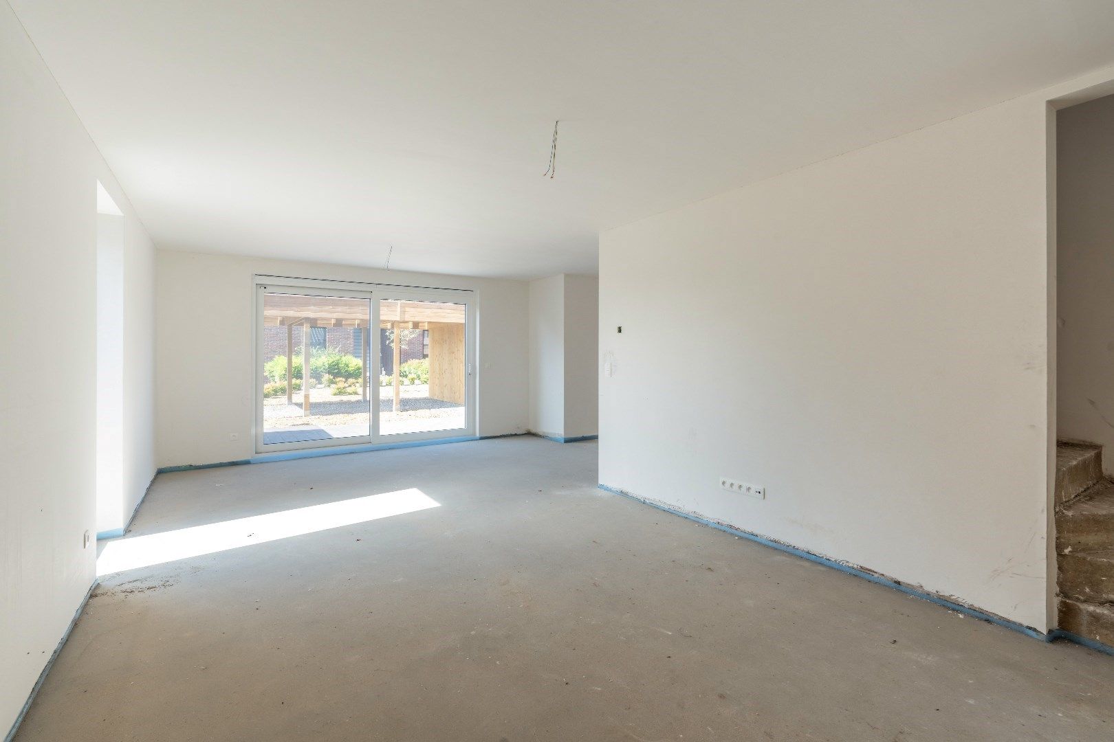 Halfopen nieuwbouwwoning op een rustige locatie.REEDS 45% VERKOCHT! foto 4