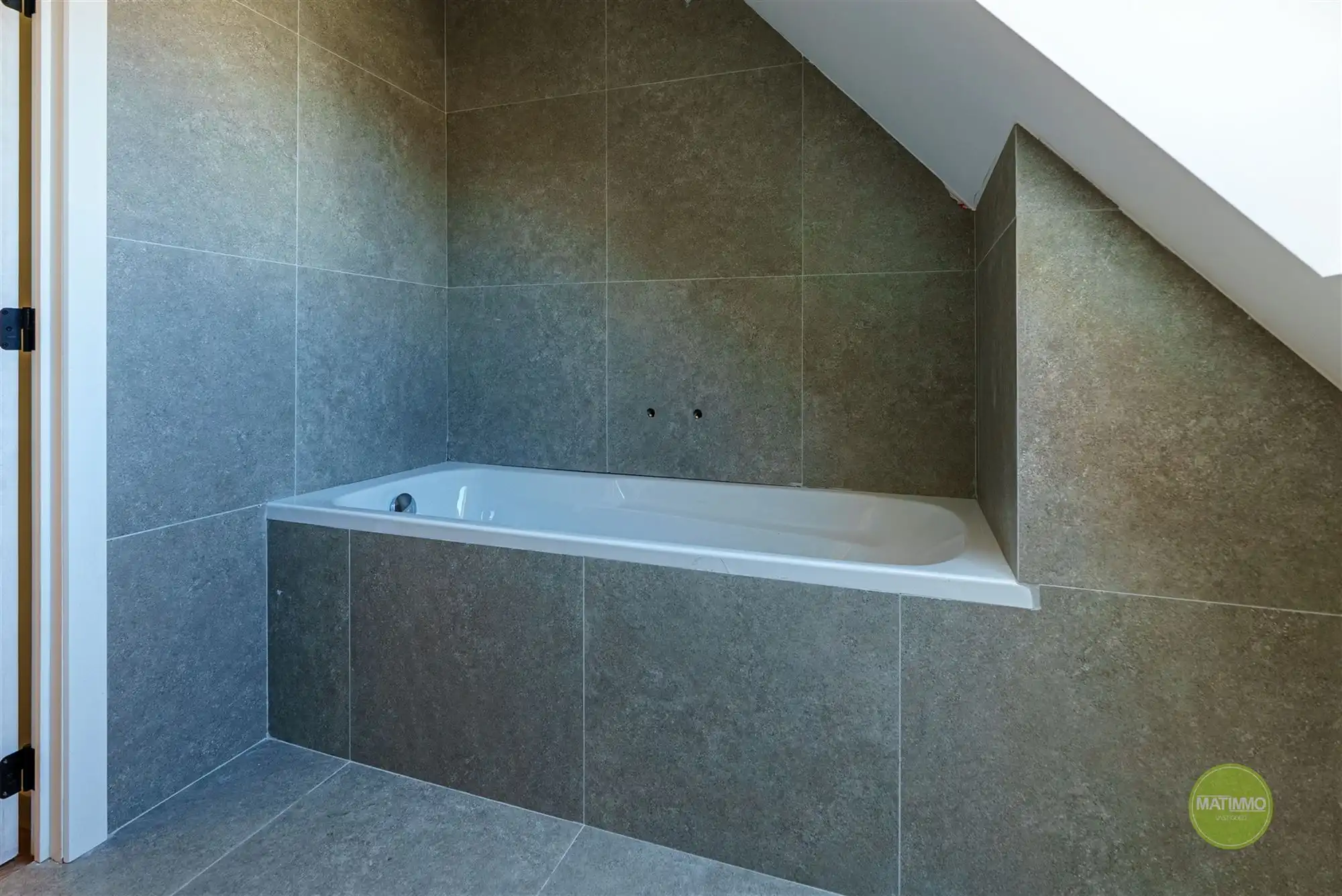 Volledig gerenoveerde woning met 3 slaapkamers te Mol foto 14