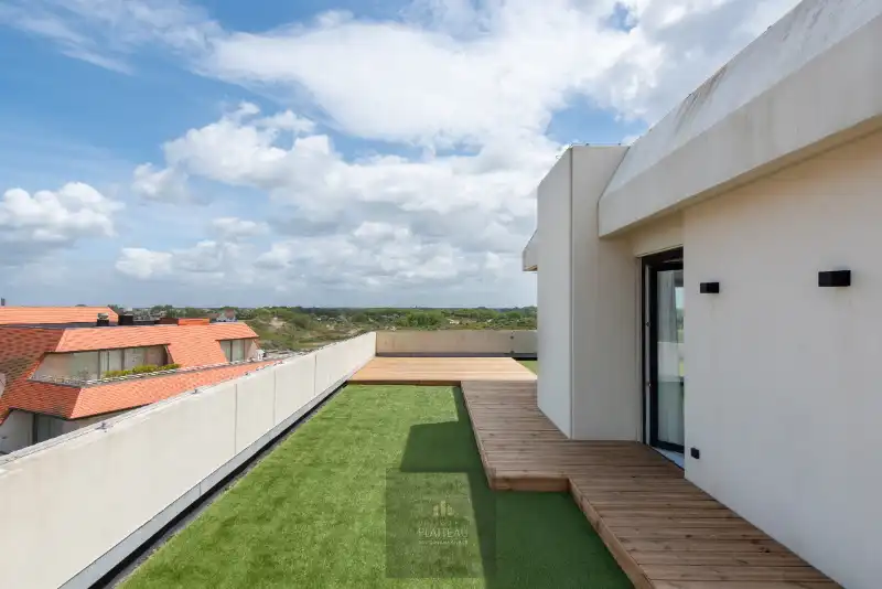 Vernieuwd dakappartement met zeer groot dakterras. foto 30