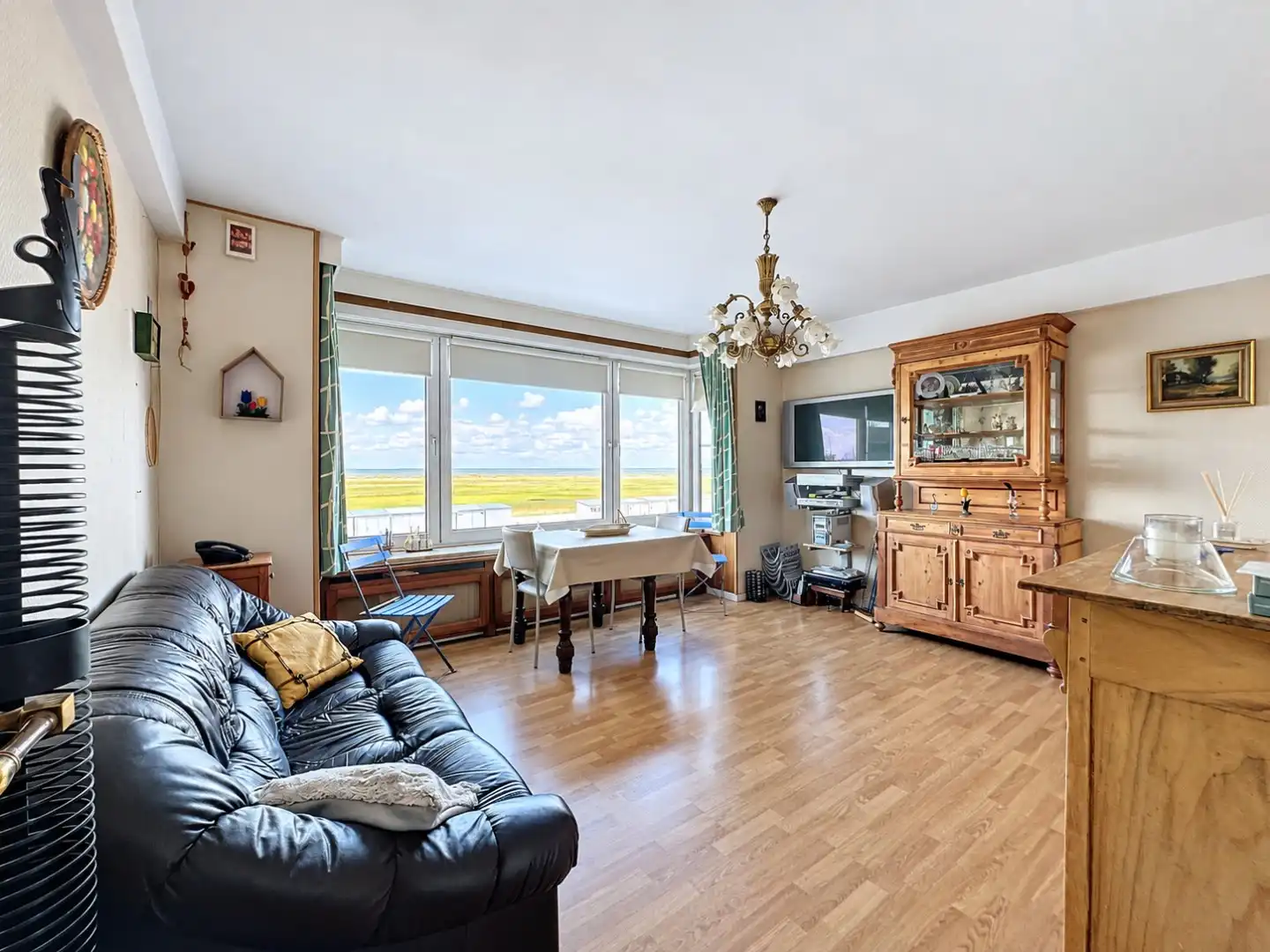 2 slaapkamer appartement met FRONTAAL ZEEZICHT!  foto 2