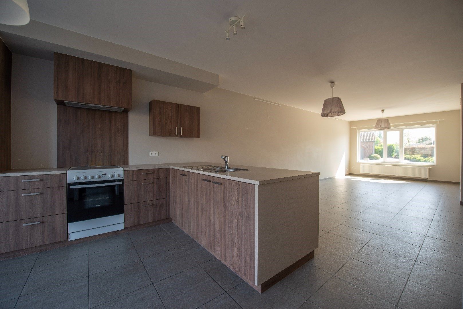 Recente energiezuinige instapklare woning met 4 slpk op centrale ligging te Ruiselede foto 7