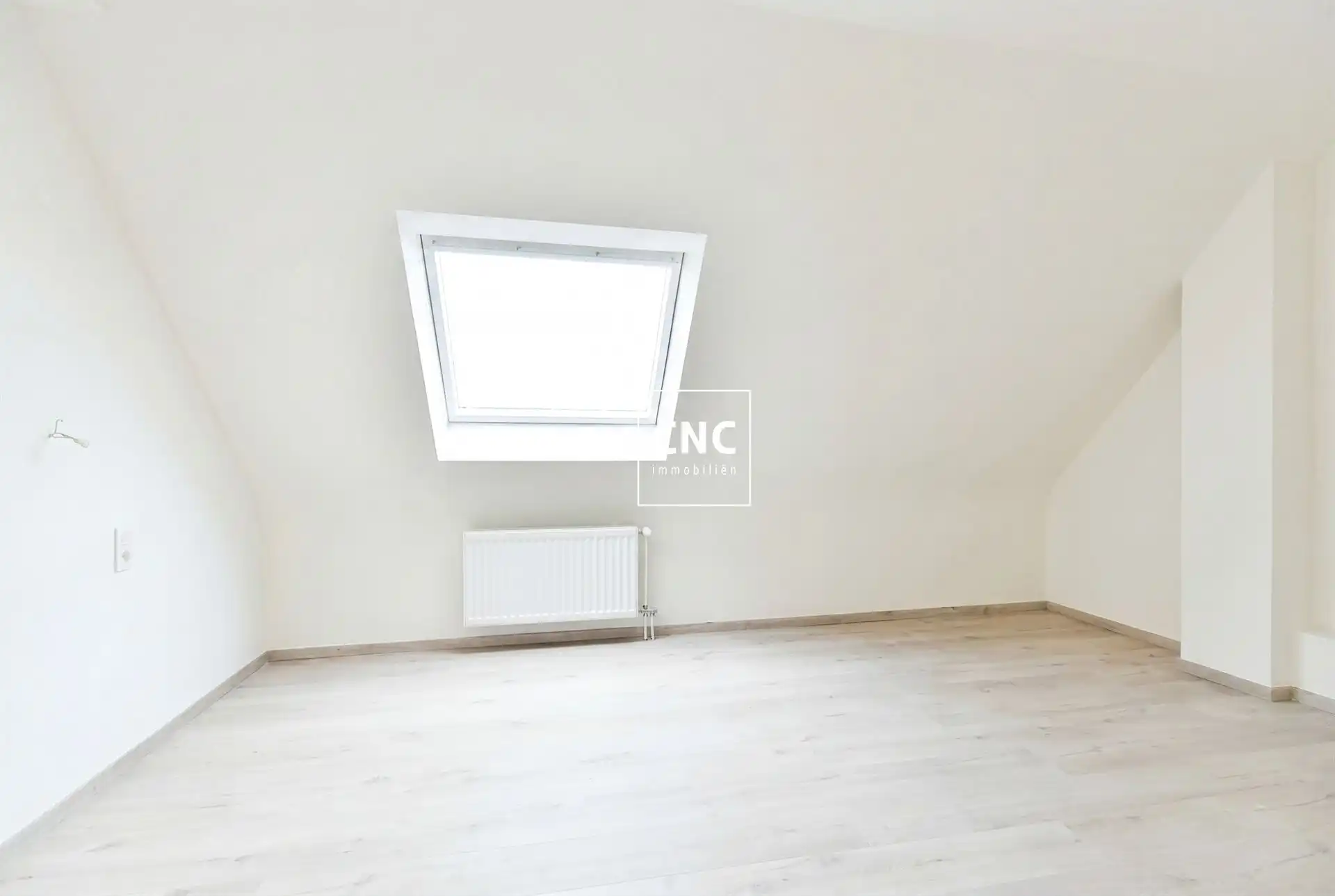 Lichtrijk triplexappartement met 4 slaapkamers en terrassen foto 16