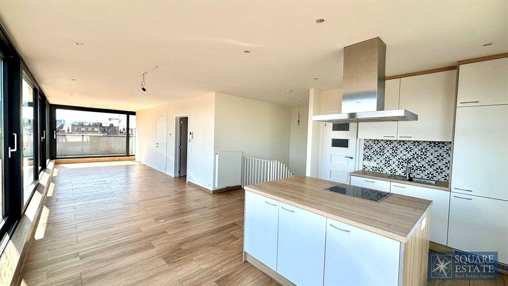 Prachtig penthouse met panoramisch uitzicht foto 4