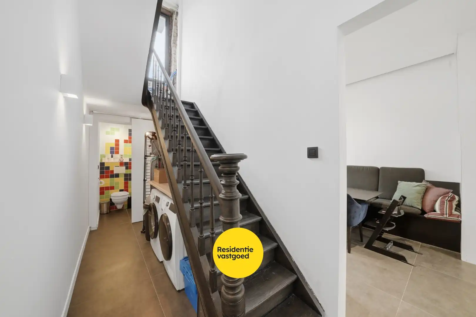 Volledig gerenoveerde woning met zonnige buitenruimte foto 13