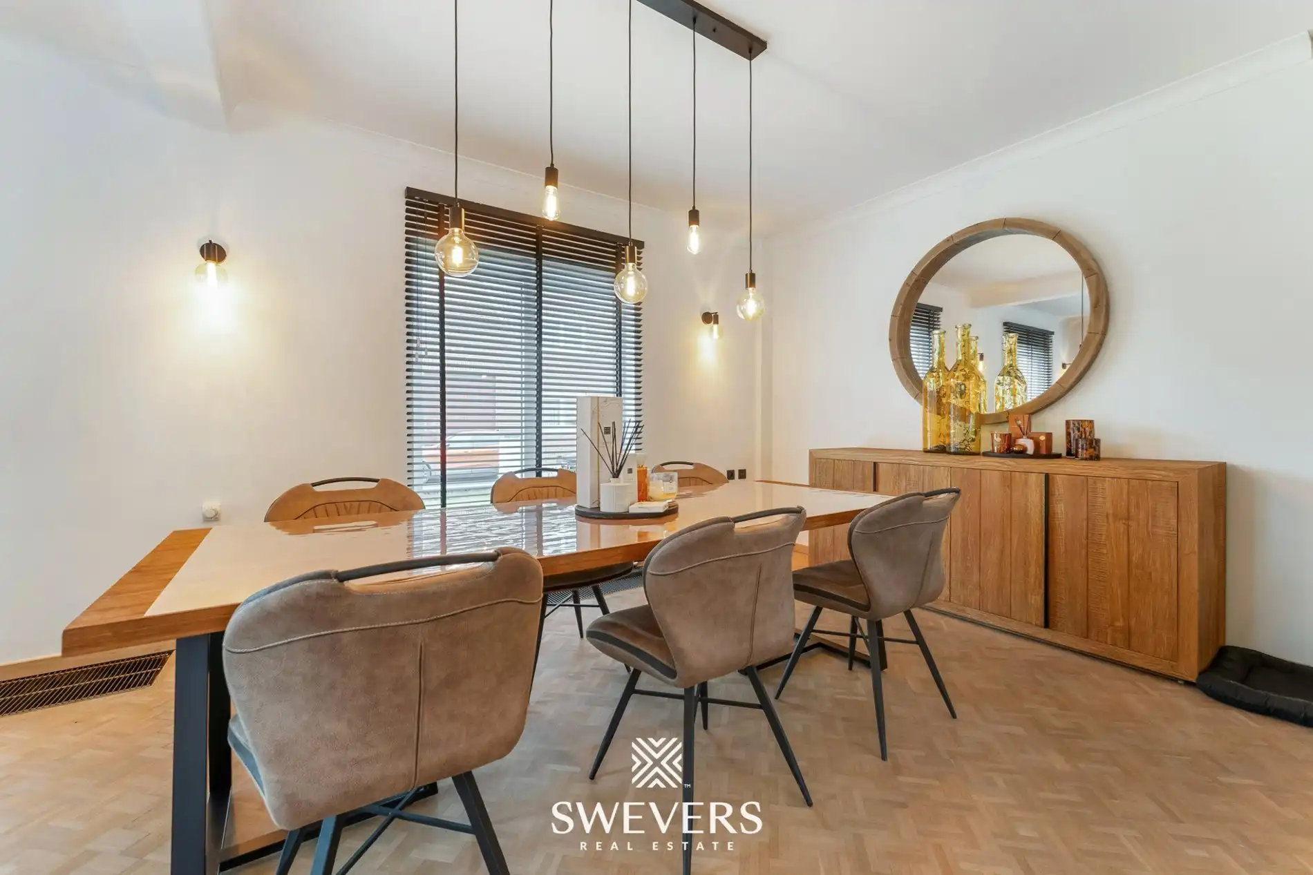 Volledig vernieuwd pareltje met terras, balkon & loods in Riemst foto 7