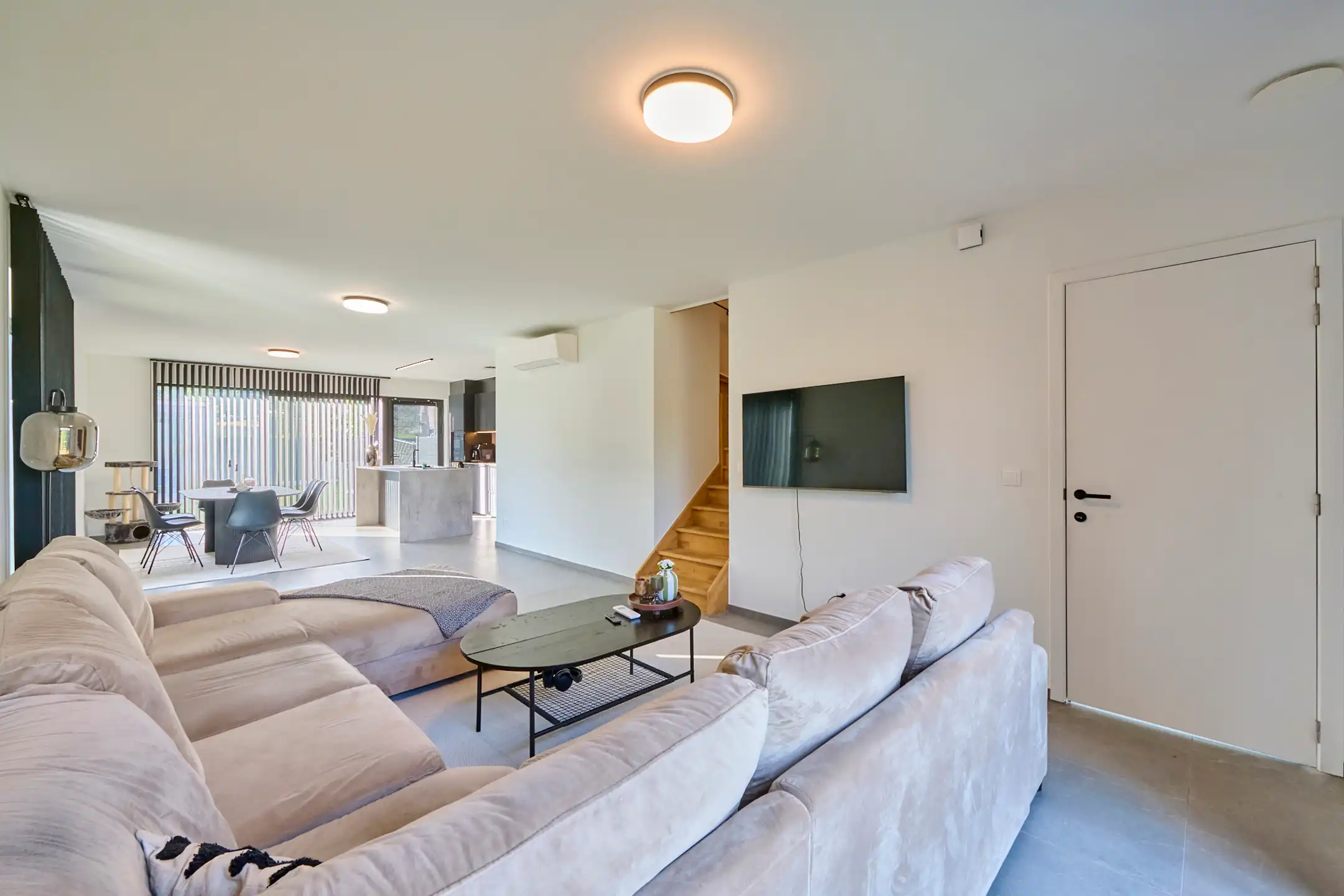 Zeer energiezuinige, instapklare gezinswoning foto 2