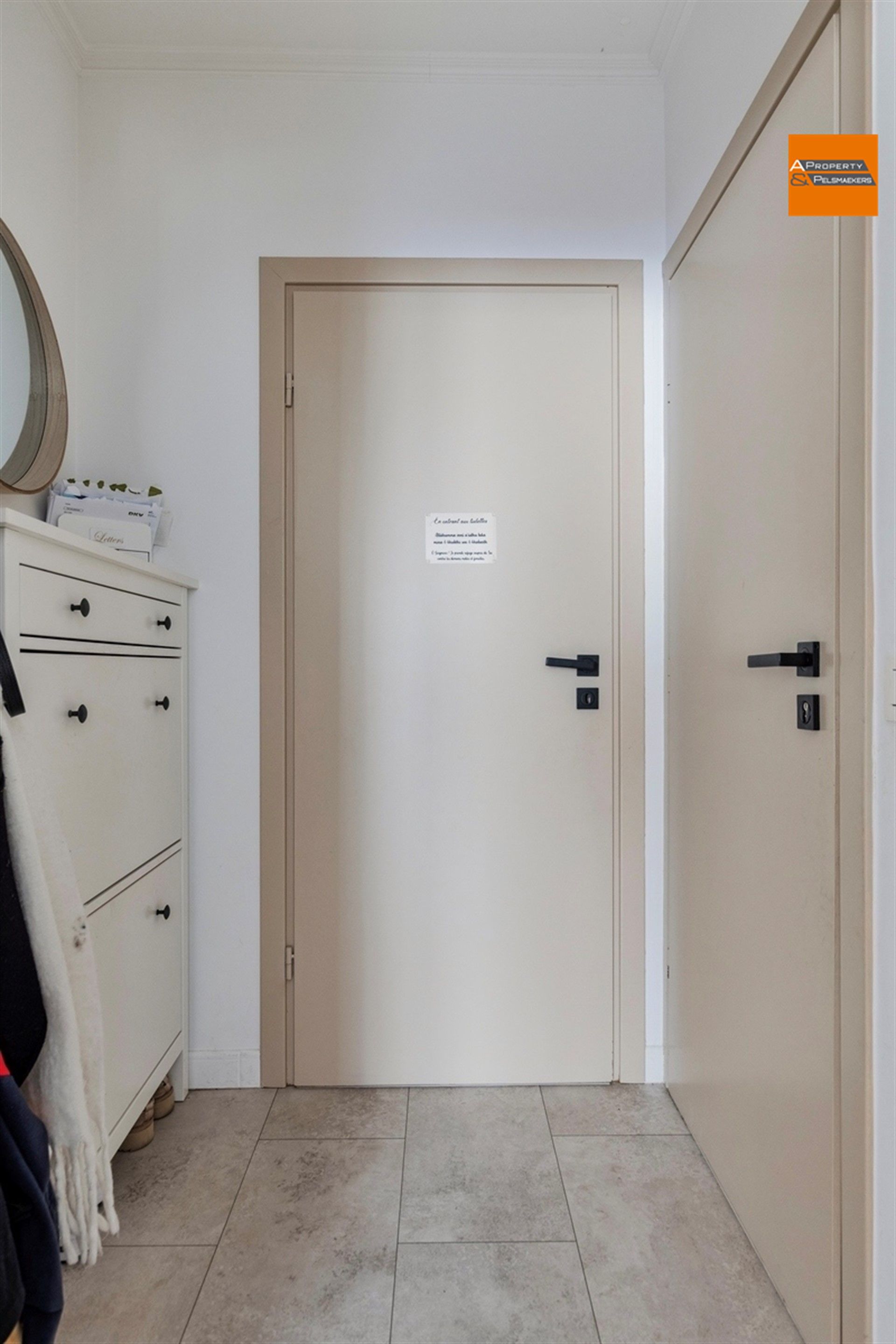 Ruim duplexappartement met 3 slaapkamers foto 8
