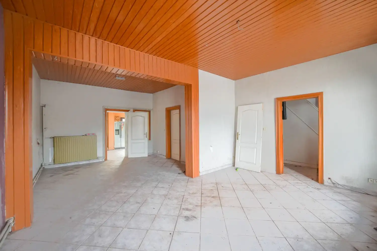 Op te knappen halfopen woning in Lommel foto 4