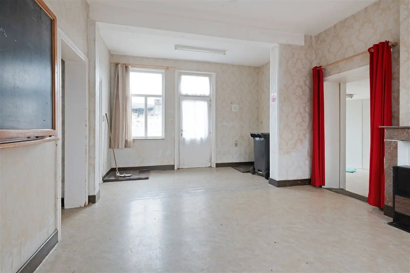 Charmante te renoveren woning in Zottegem foto 2