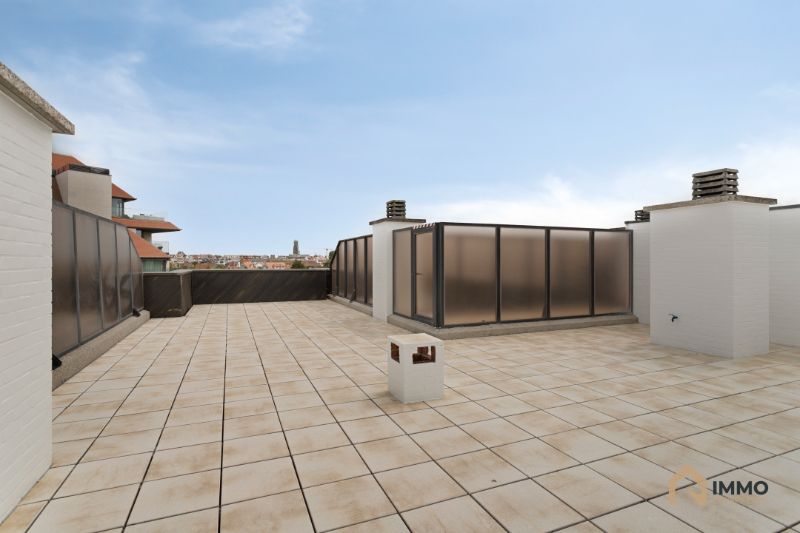Te huur Knokke : prachtig luxueus penthouse met adembenemend uitzicht op het Zegemeer met terrassen en dakterras, garage. foto 15