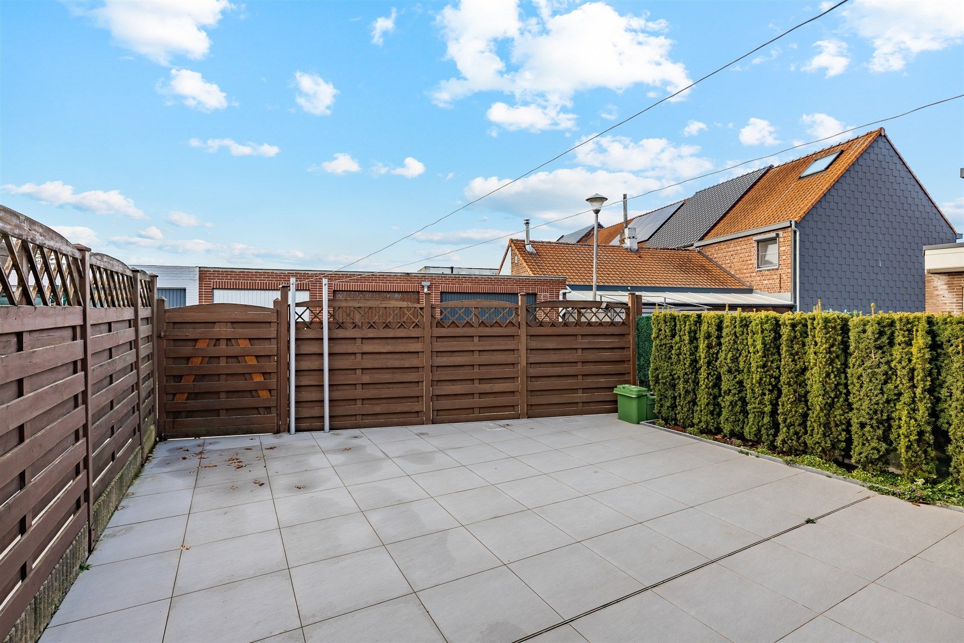 Instapklare woning met 3 slks, terras en garage foto 19