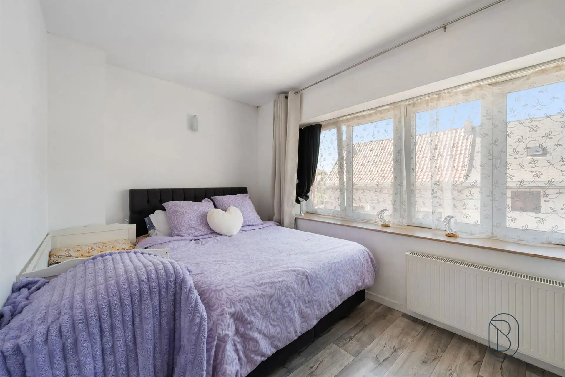 Goedgelegen gerenoveerde woning foto 13