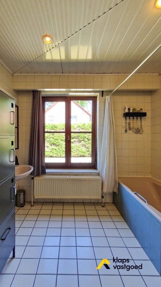 Woning met 3 slaapkamers op uniek perceel van ruim 26are foto 23