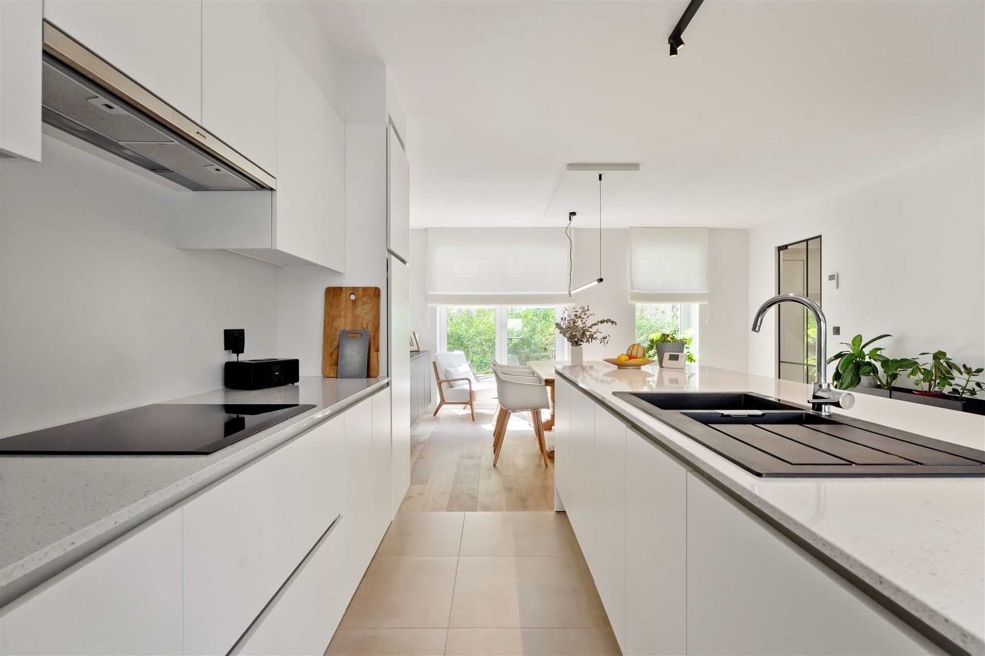 CENTRALE LIGGING / GROENE OASE foto 6