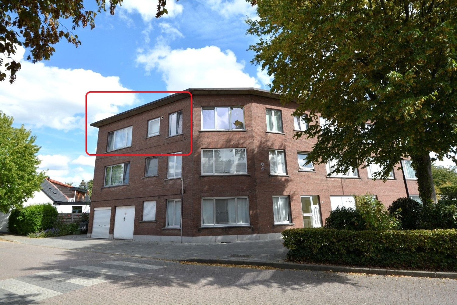 APPARTEMENT MET 2 SLK EN TERRAS! foto 2