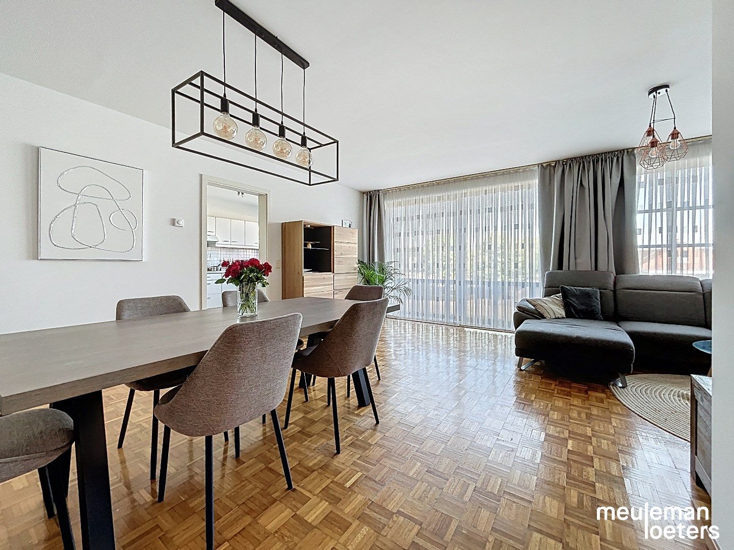 Ruim appartement met uitzonderlijk terras foto 3