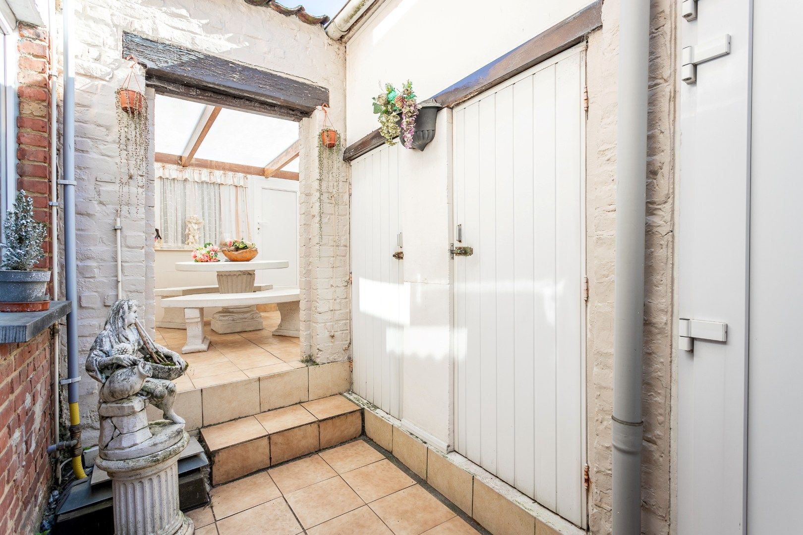 Goed onderhouden woning +-3are, met 2 à 3 slpk, garage en tuin. foto 10