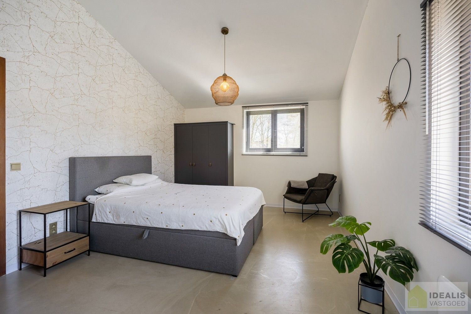 SCHITTERENDE VILLA OMRINGD DOOR PRACHTIGE TUIN MET EEN ZUIDERSE TOETS! foto 39
