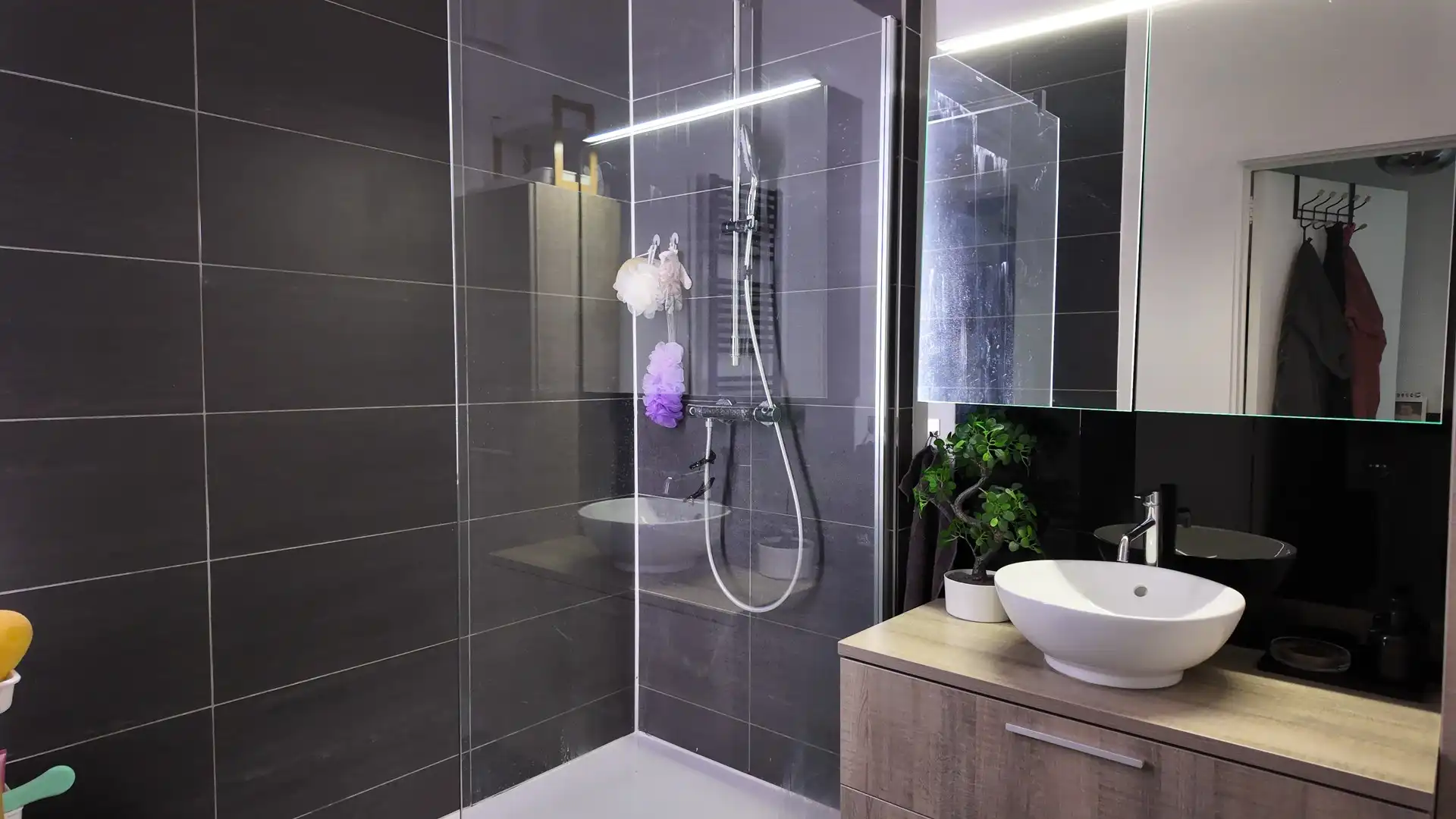 GERENOVEERD APP. MET 3 SLPKS TE KOOP - LANAKEN foto 15