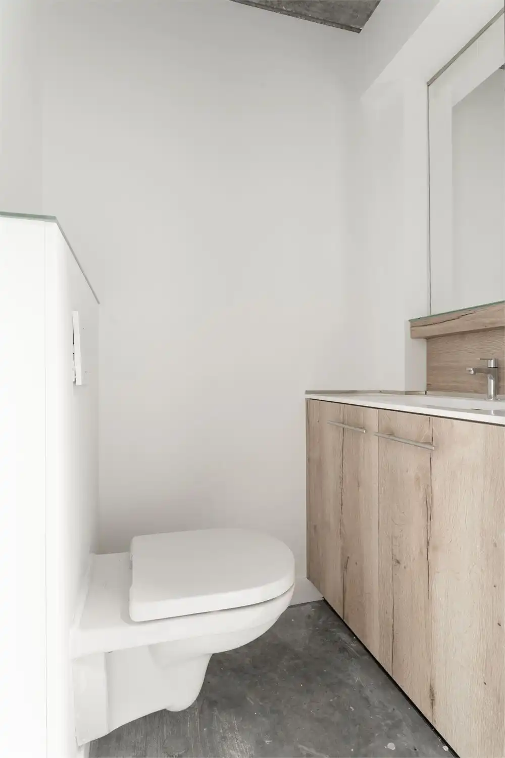 Recente bedrijfsunit met kantoor en kantine foto 34
