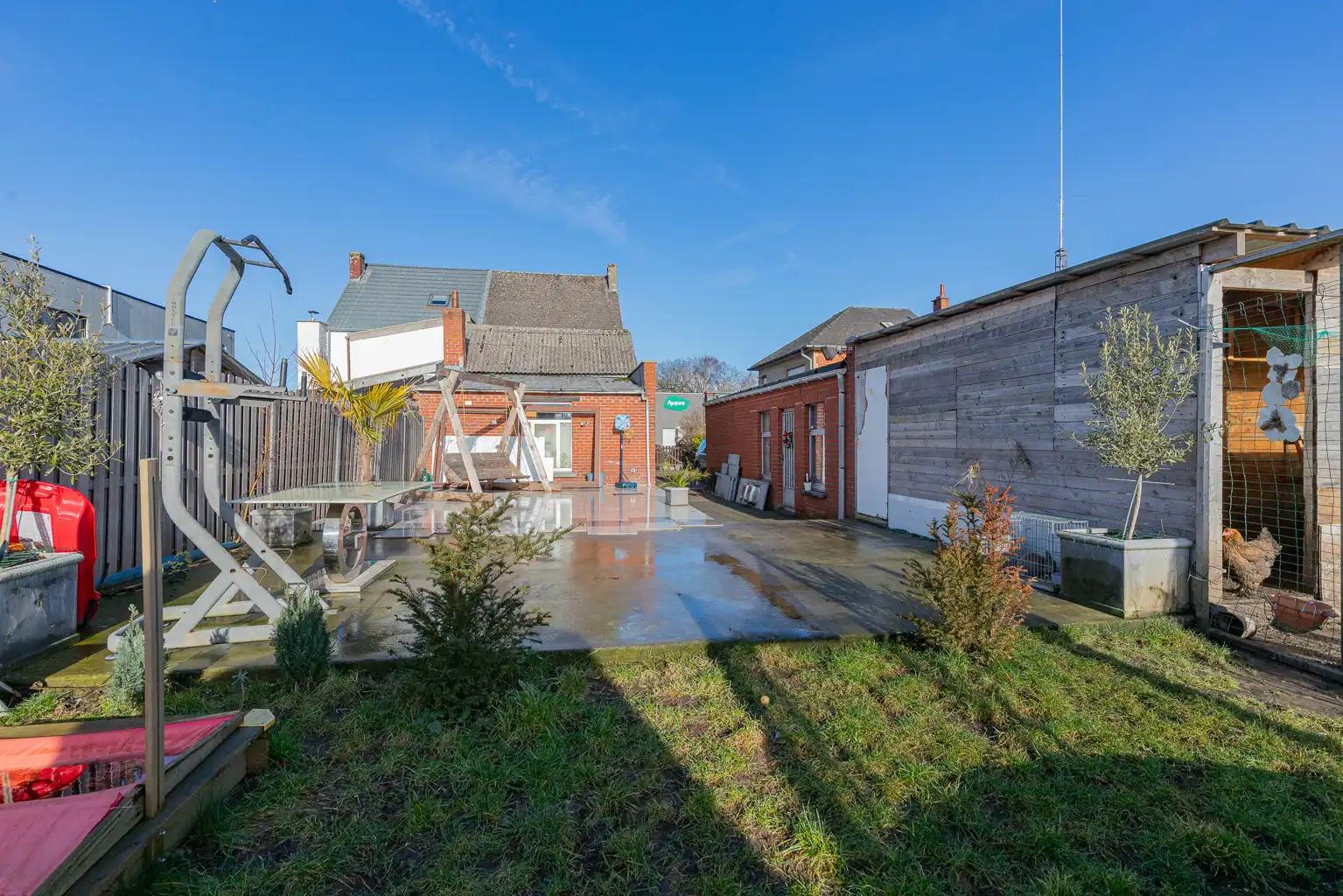 Gezinswoning met zicht op het groen! foto 17