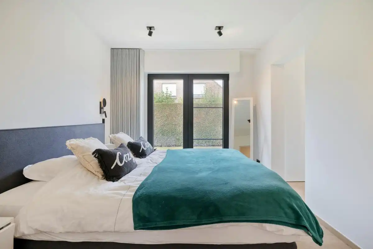 Gerenoveerde bungalow te koop in Kuurne! foto 14