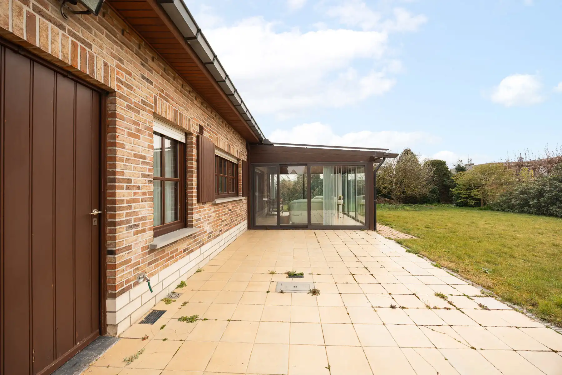 Prachtige instapklare laagbouwvilla op een zeer ruim perceel foto 25