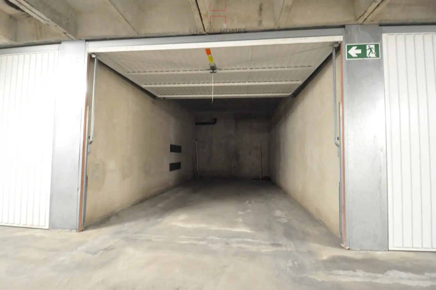 Gesloten garagebox onder het Stübbenpark in Duinbergen foto 4