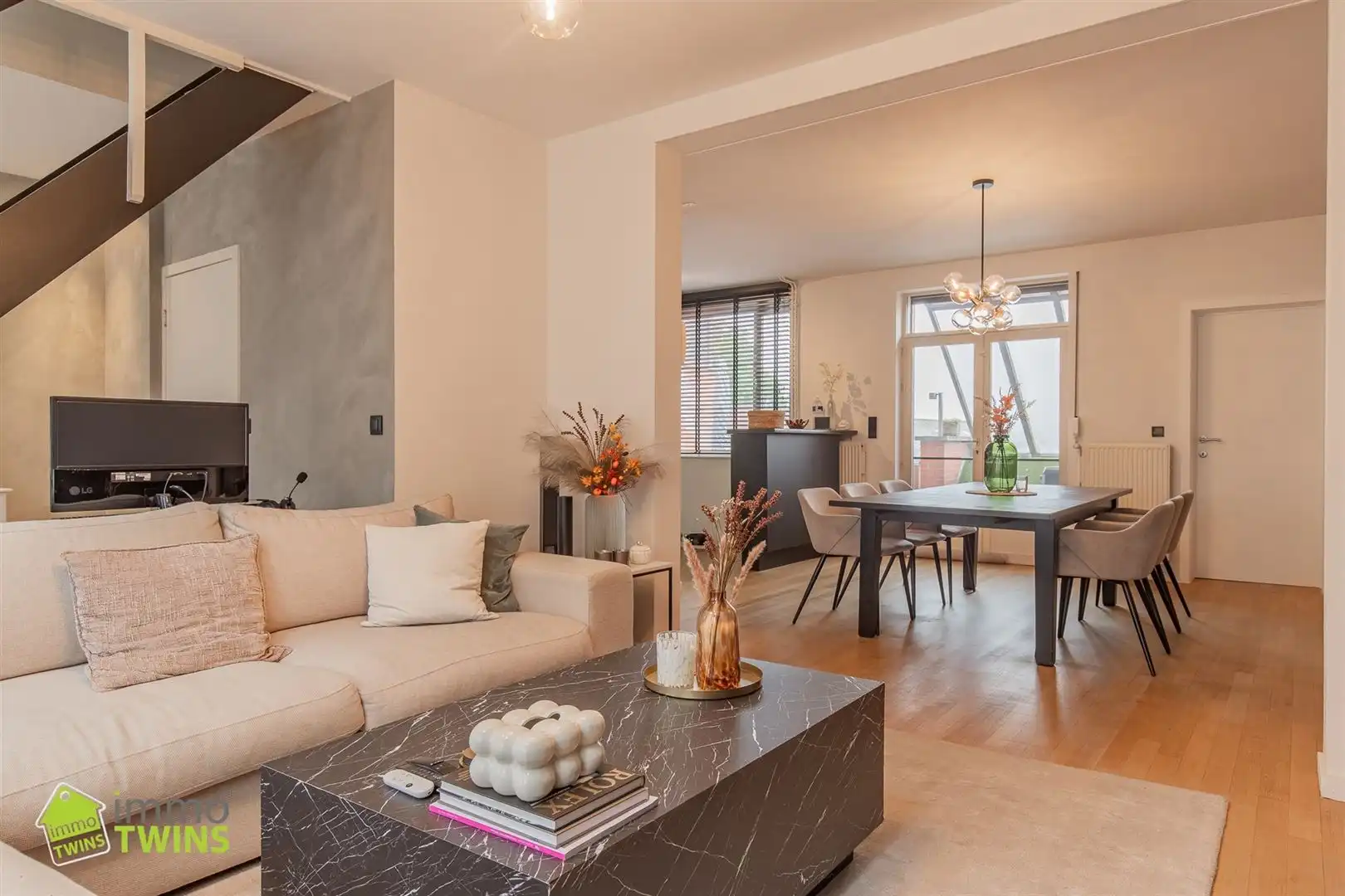 Op zoek naar een duplexwoonst met prachtige tuin/terrassen en garage te Lebbeke foto 6