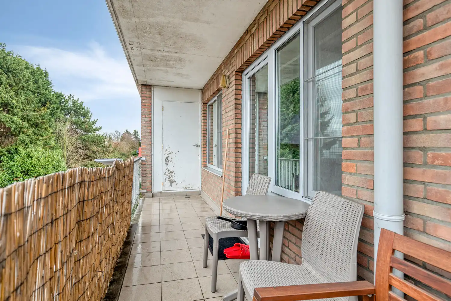 Vlakbij het Boekenberg Park gelegen appartement op de 2de verdieping met 2 slks, terras en garagebox! foto 27