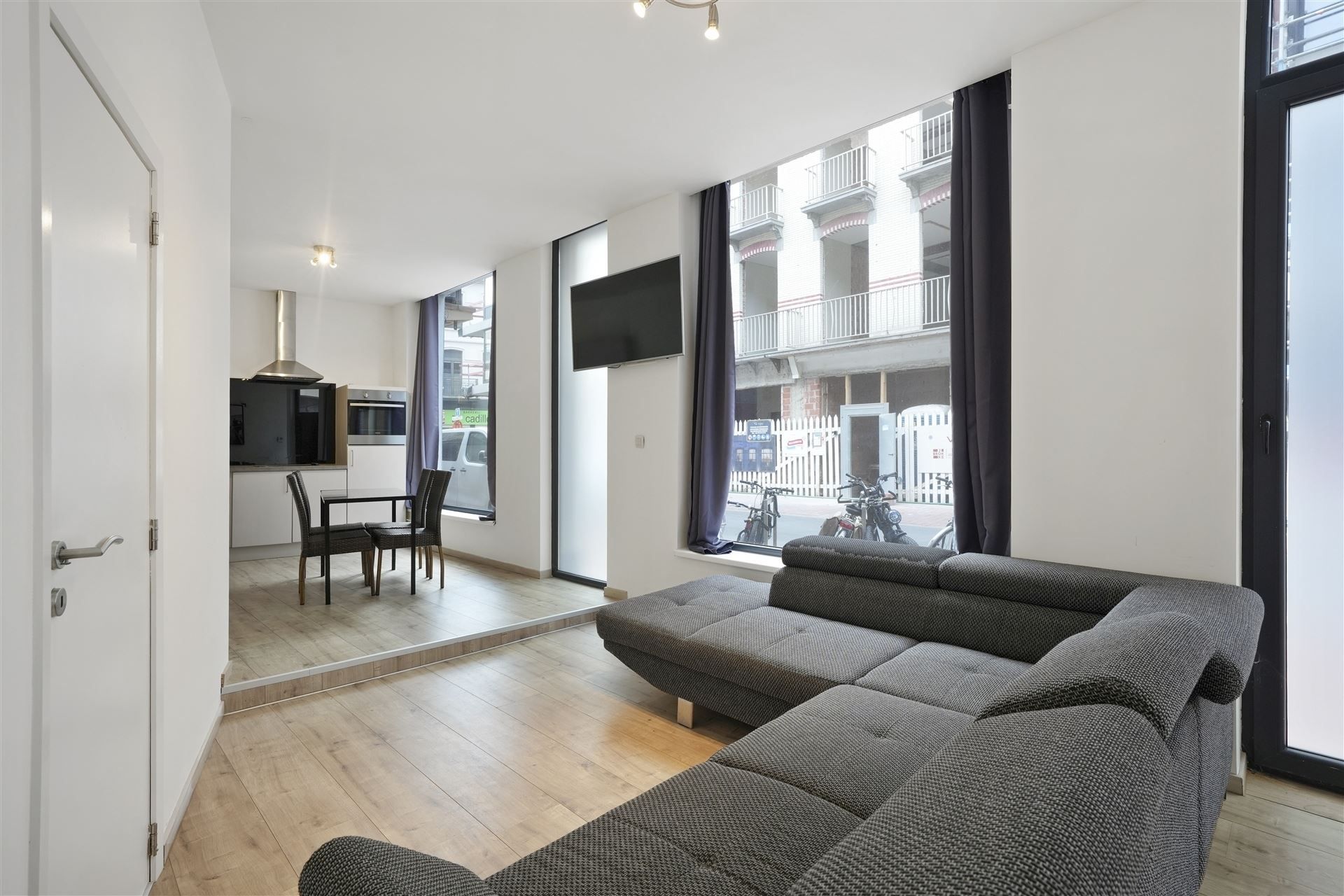 CENTRALE LIGGING / RUIME WONING foto 32