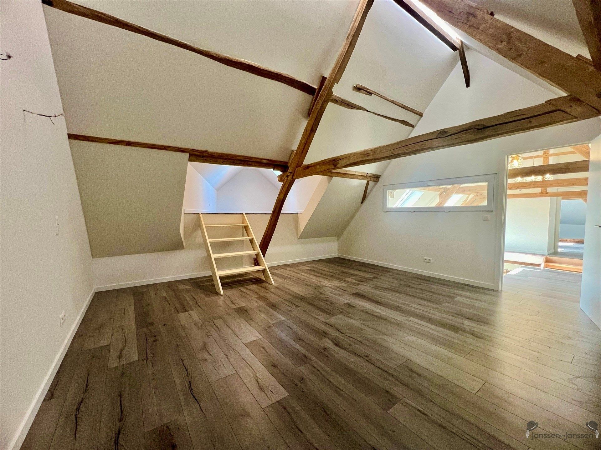 Gerenoveerde hoeve met karakter, duurzame afwerking en lage EPC-waarde foto 16