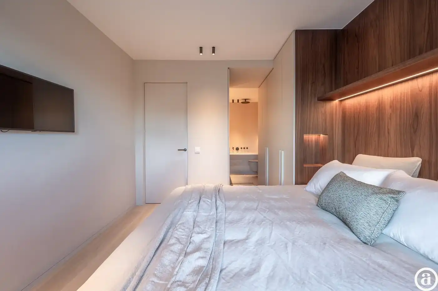 Uitzonderlijk appartement op de Zeedijk-Het Zoute (3 slpk). foto 17