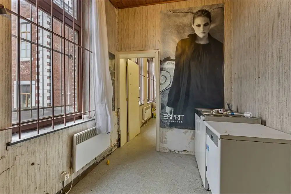 Te renoveren handelshuis op top locatie foto 5