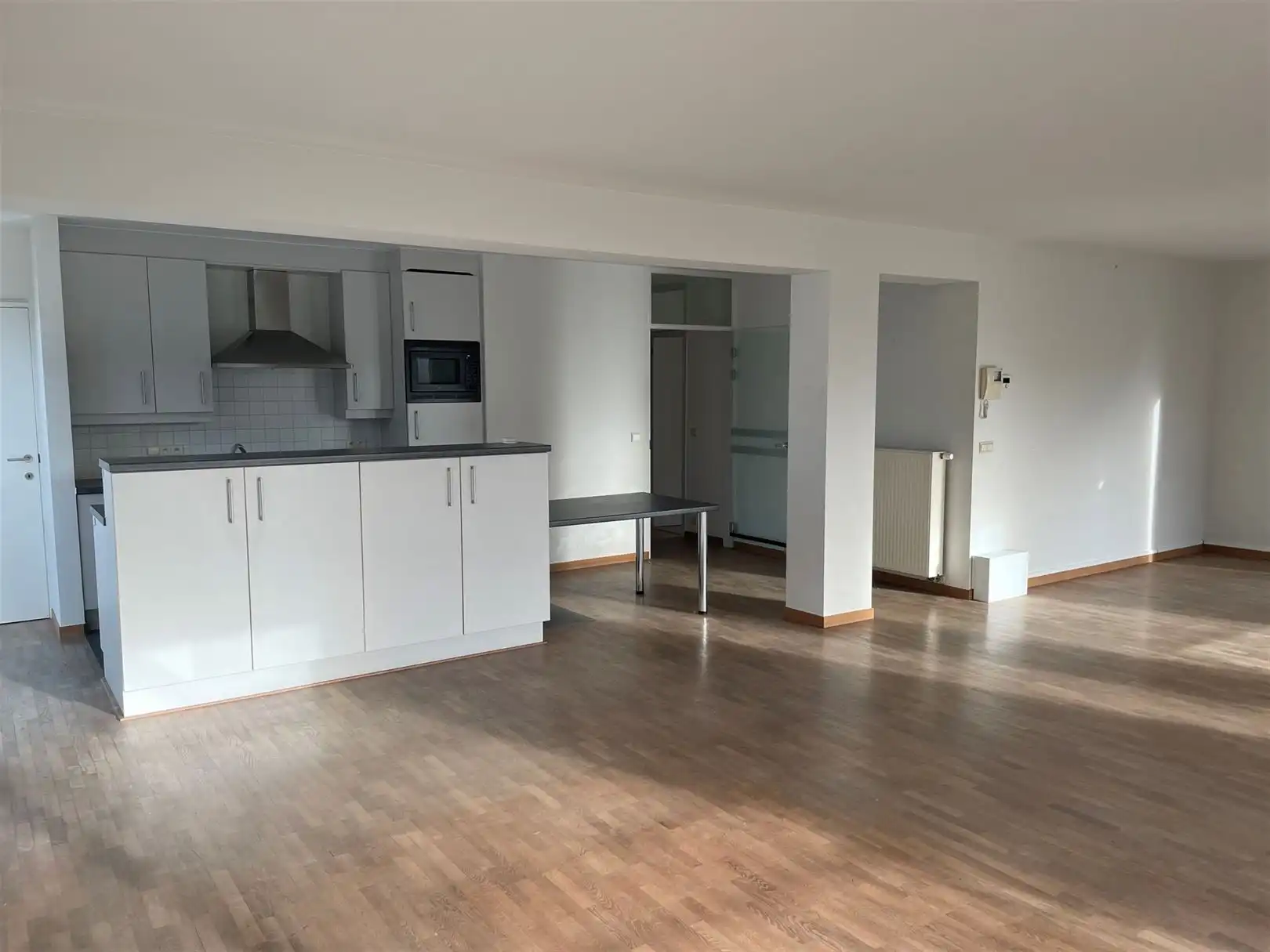 Instapklaar app te huur met 3 slaapkamers foto 3