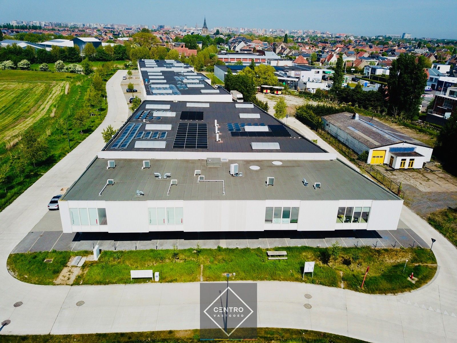 Moderne en goed geïsoleerde KANTOORRUIMTE (177m²) met prachtig Ver-zicht op de velden en private parkeergelegenheid te Blankenberge. foto 13
