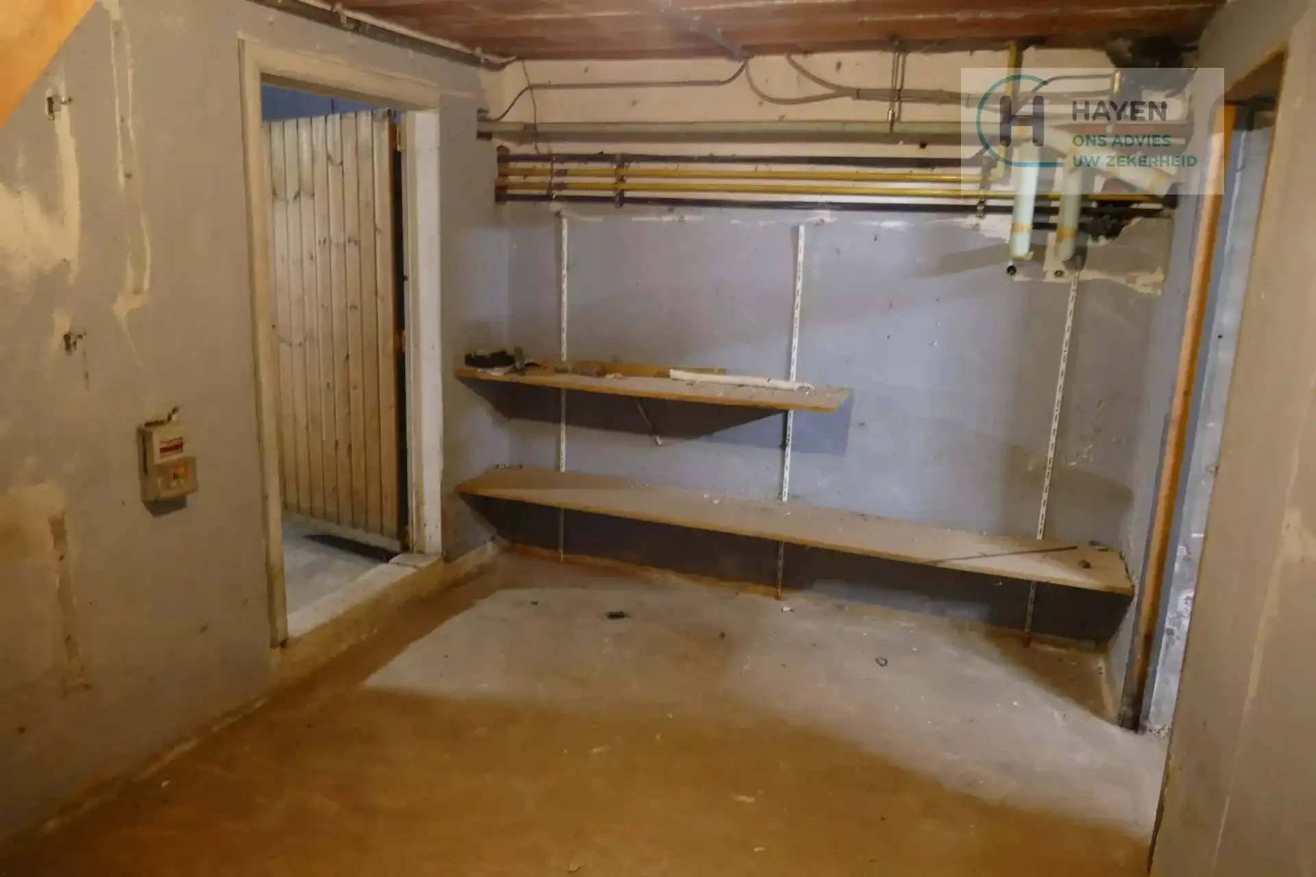 Commercieel pand met woonst en 2 studio's foto 44