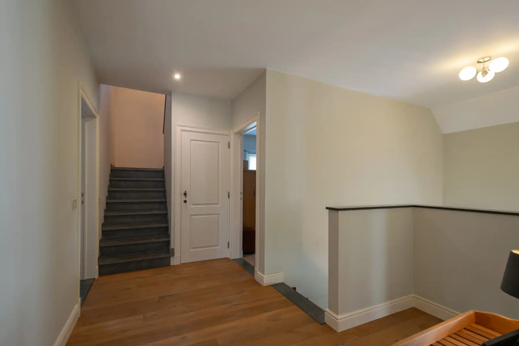 KARAKTERVOLLE PASTORIJWONING MET BIJGEBOUW foto 20