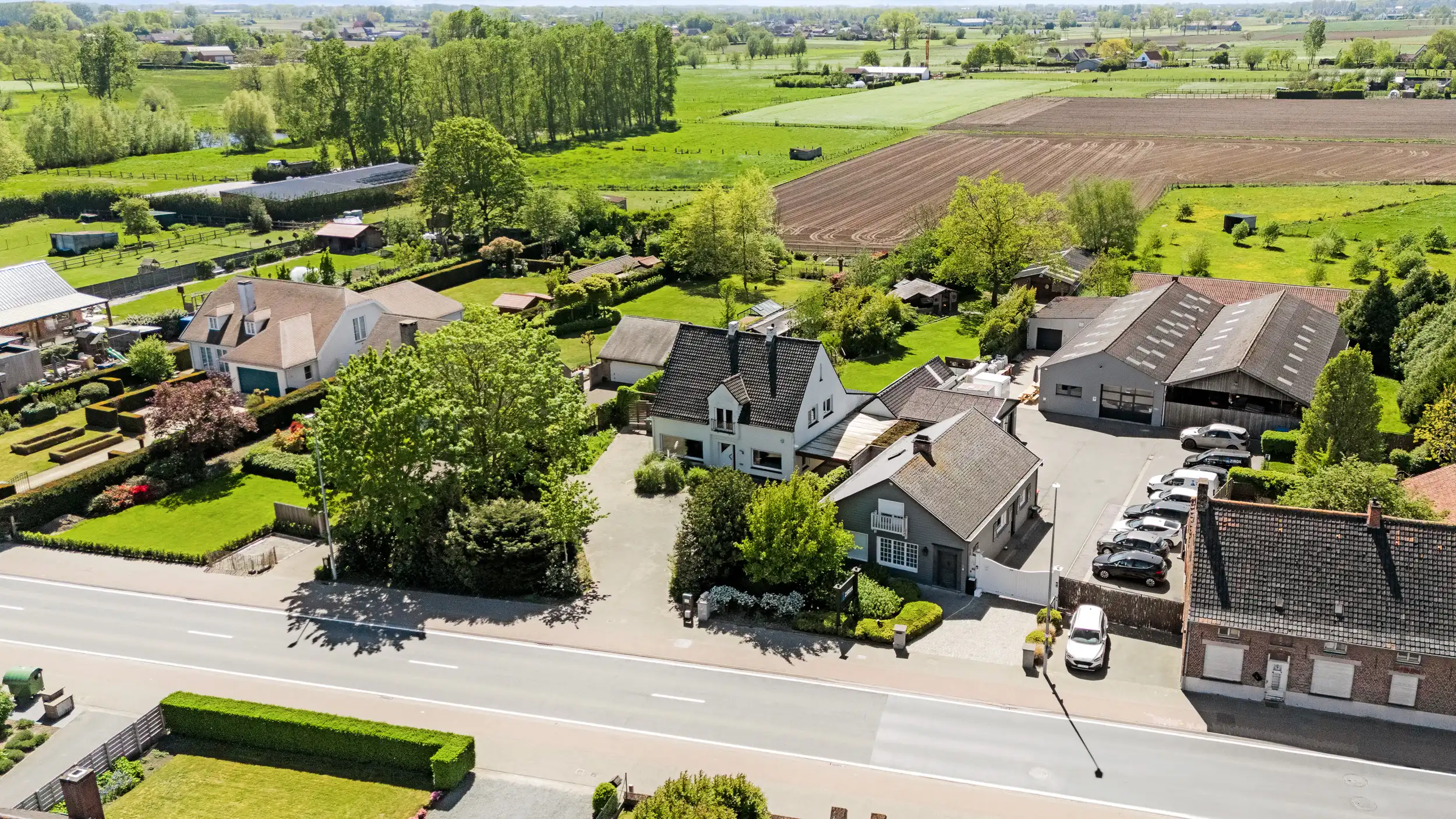 Charmante villa met ruimte op 2.345 m² perceel foto 17