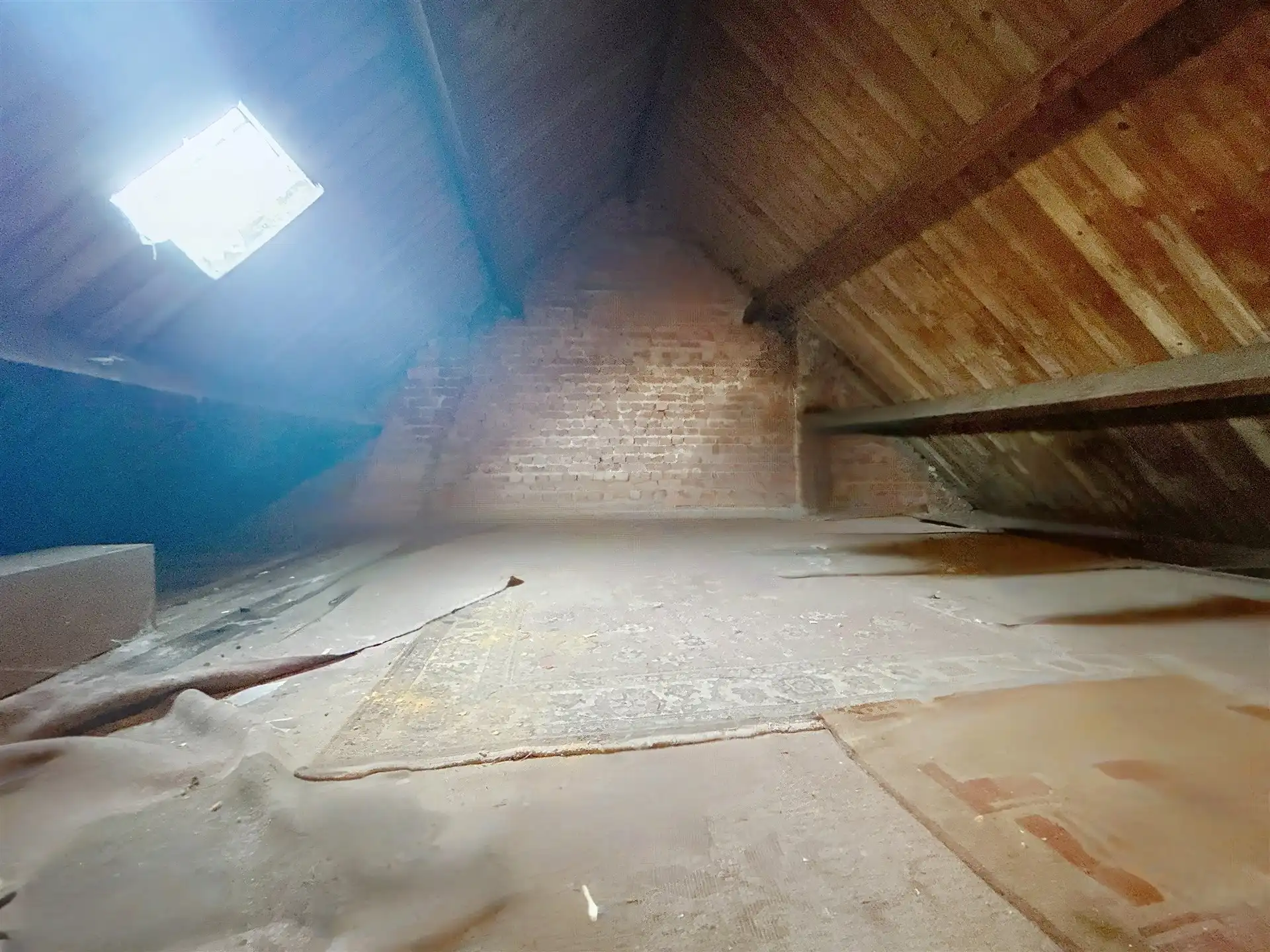  te renoveren woning met garage en tuin in rustige straat. foto 12