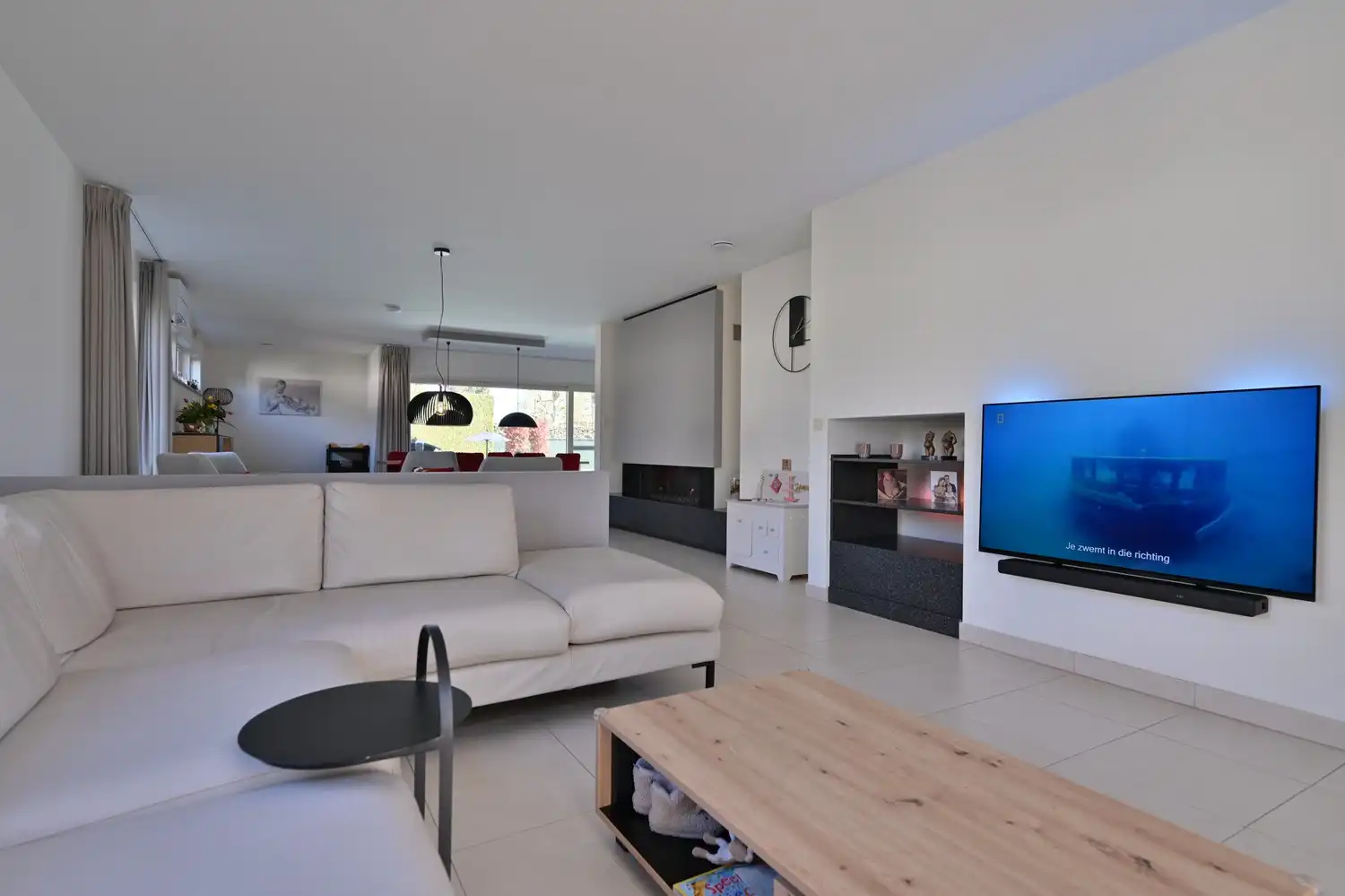 Exclusieve villa met zwembad op absolute toplocatie in het charmante Neerharen (Lanaken) foto 8