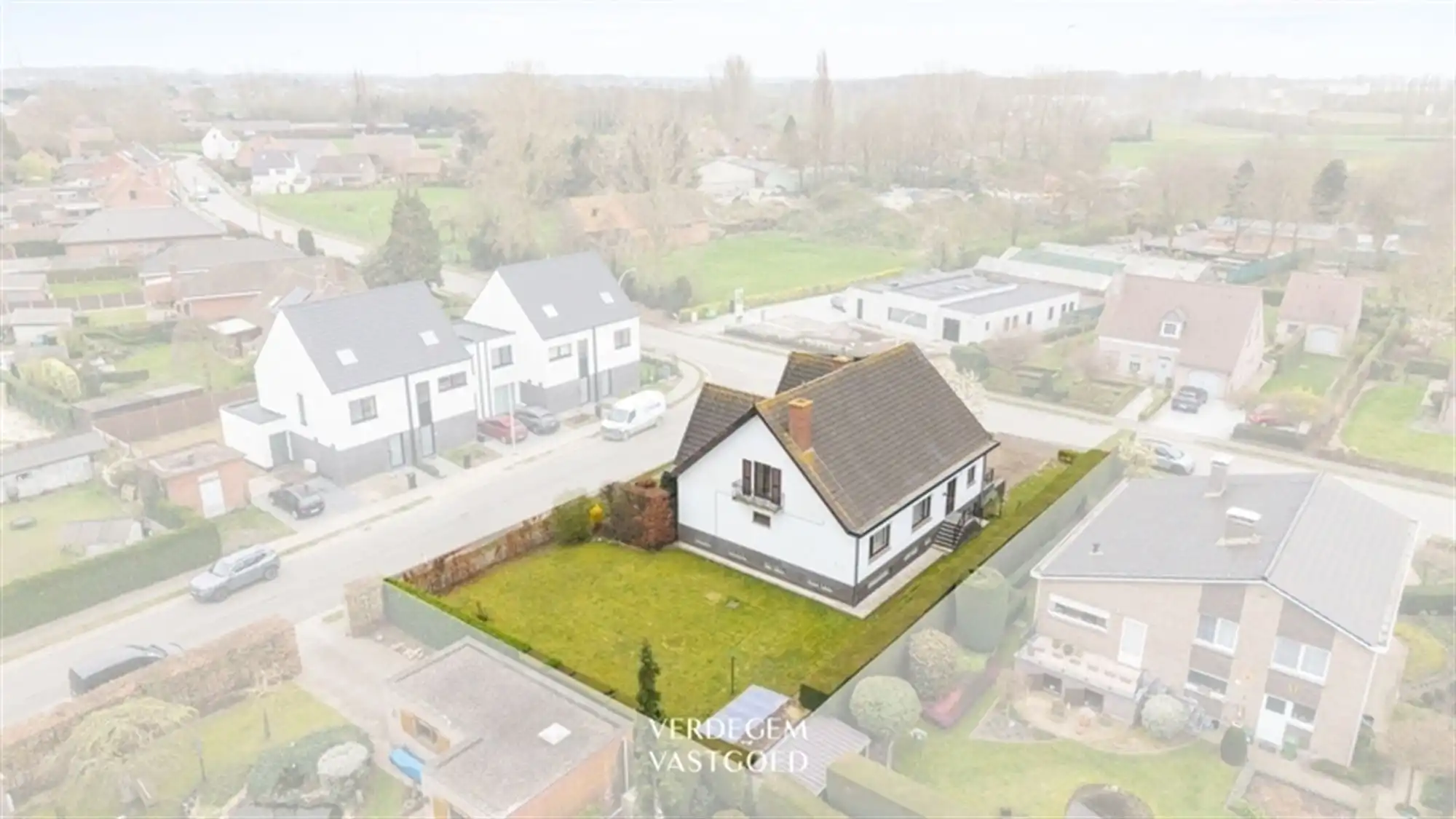 Tijdloze villa met 5+ slaapkamers en tuin, volledig onderkelderd foto 31